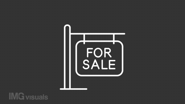 Animated sold sign white line icon. Real estate business. Property investment. Seamless loop HD video with alpha channel on transparent background. Outline motion graphic animation for night mode